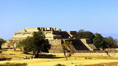 玉昆申花对决非儿戏，全力施压力求取胜