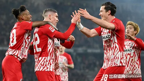 费城老鹰队荣获NFL超级碗冠军荣耀